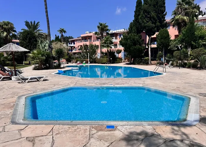 - Paradise Gdns 1br With Pool, Terrace, Parking