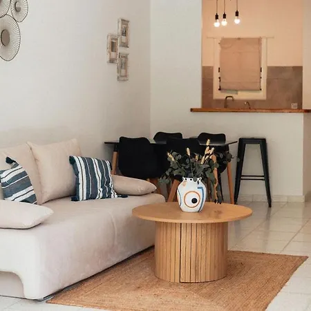 - Paradise Gdns 1br With Pool, Terrace, Parking Apartment Paphos